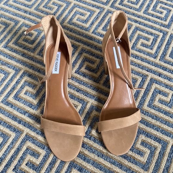 Steve Madden Ireneew tan block heels. Size 11 - Picture 1 of 4